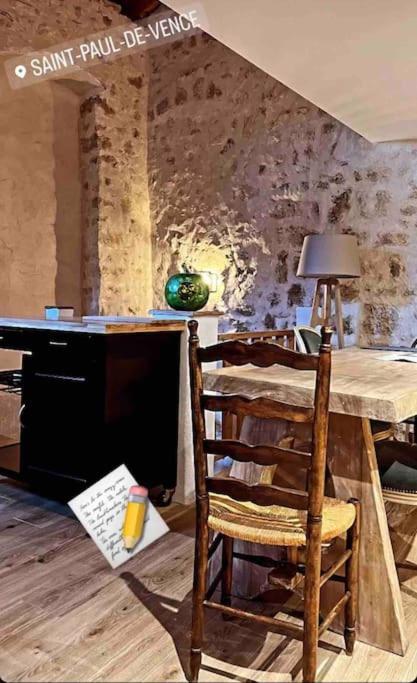 Loft En Plein Coeur Du Village Saint-Paul-de-Vence Zewnętrze zdjęcie